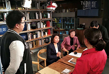 曹曉靜律師錄制《律師幫幫忙》節目現場